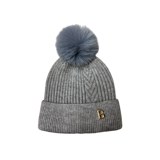 IGO2507525 Letter B Basic Bobble Hat