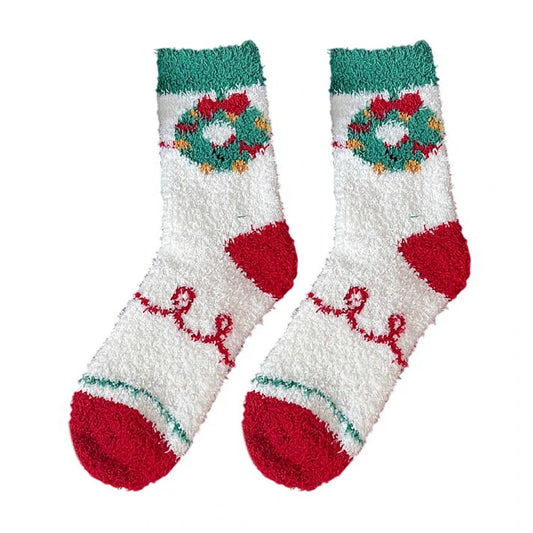 Christmas Socks | Christmas Wreath Fluffy – White & Red