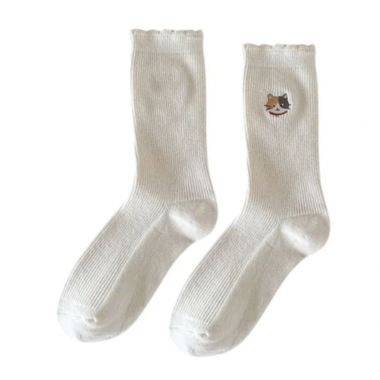 Ladies Socks | Scalloped Ribbed Cat Embroidery – Cream