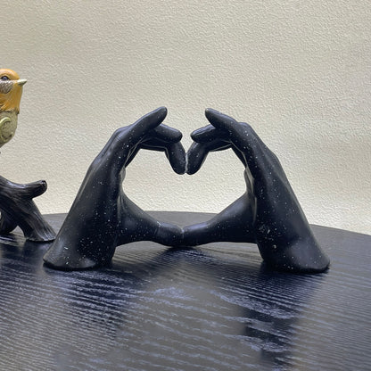 【Pre-order: 30-day lead time | MOQ: 120 units】Resin Heart-Hand Sculptures | black/cream/gold color | Artistic Home Collection