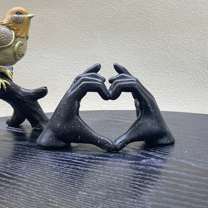 【Pre-order: 30-day lead time | MOQ: 120 units】Resin Heart-Hand Sculptures | black/cream/gold color | Artistic Home Collection