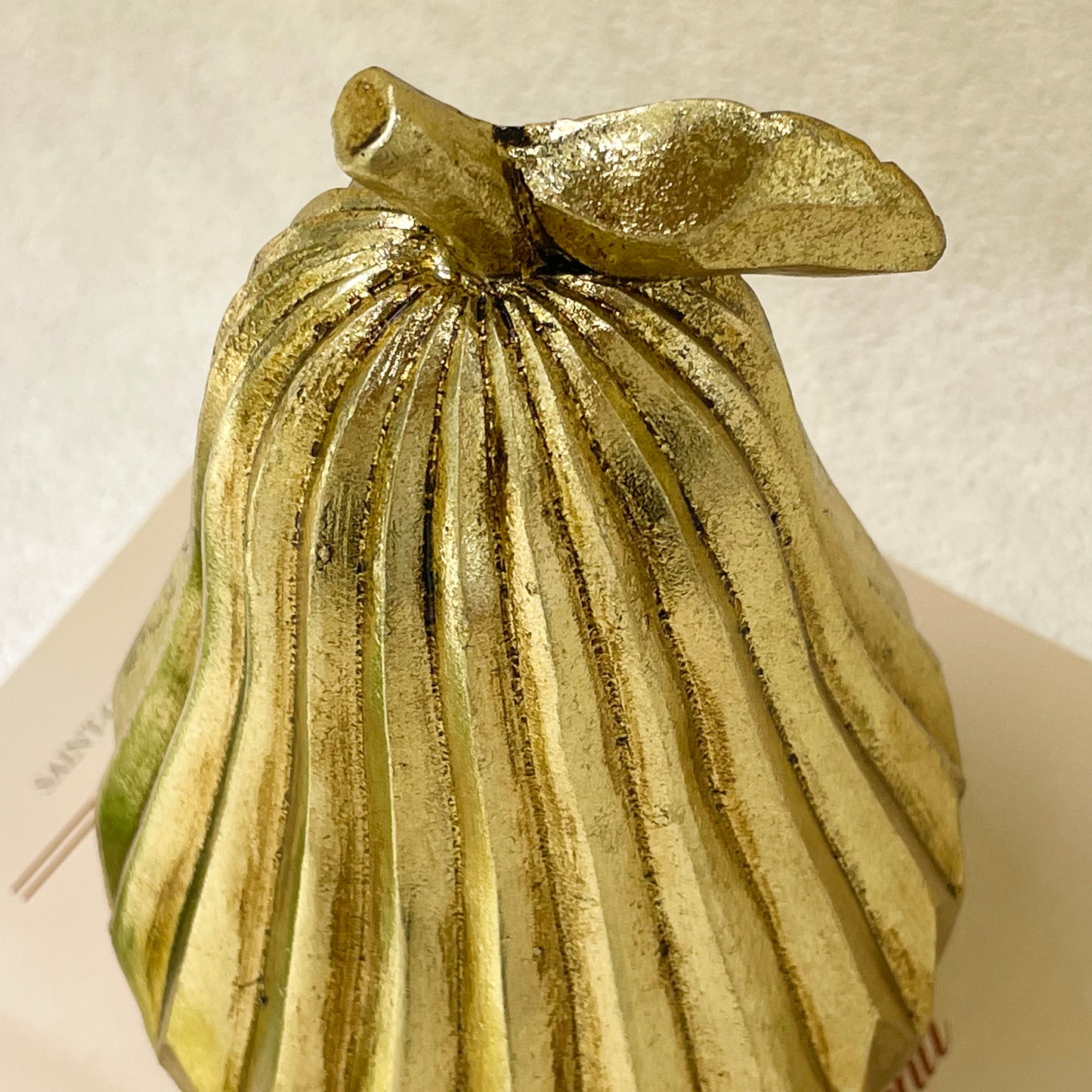 【Pre-order: 30-day lead time | MOQ: 120 units】Gold color Ribbed Fruit Sculptures | Apple & Pear | Artistic Home Collection