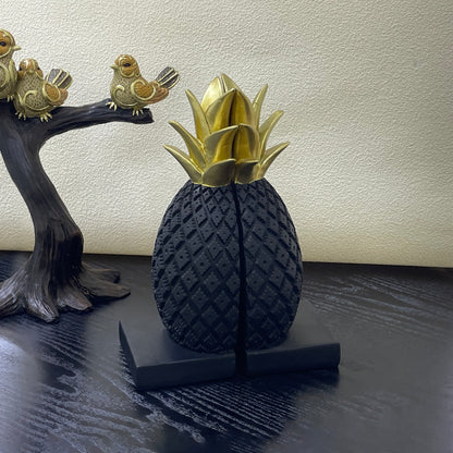 【Pre-order: 30-day lead time | MOQ: 120 units】Resin Pineapple Bookends | Black/White | Artistic Home Collection
