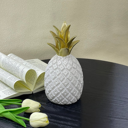 【Pre-order: 30-day lead time | MOQ: 120 units】 Resin Pineapple Sculpture | Black/White, Small/Large | Home Decor