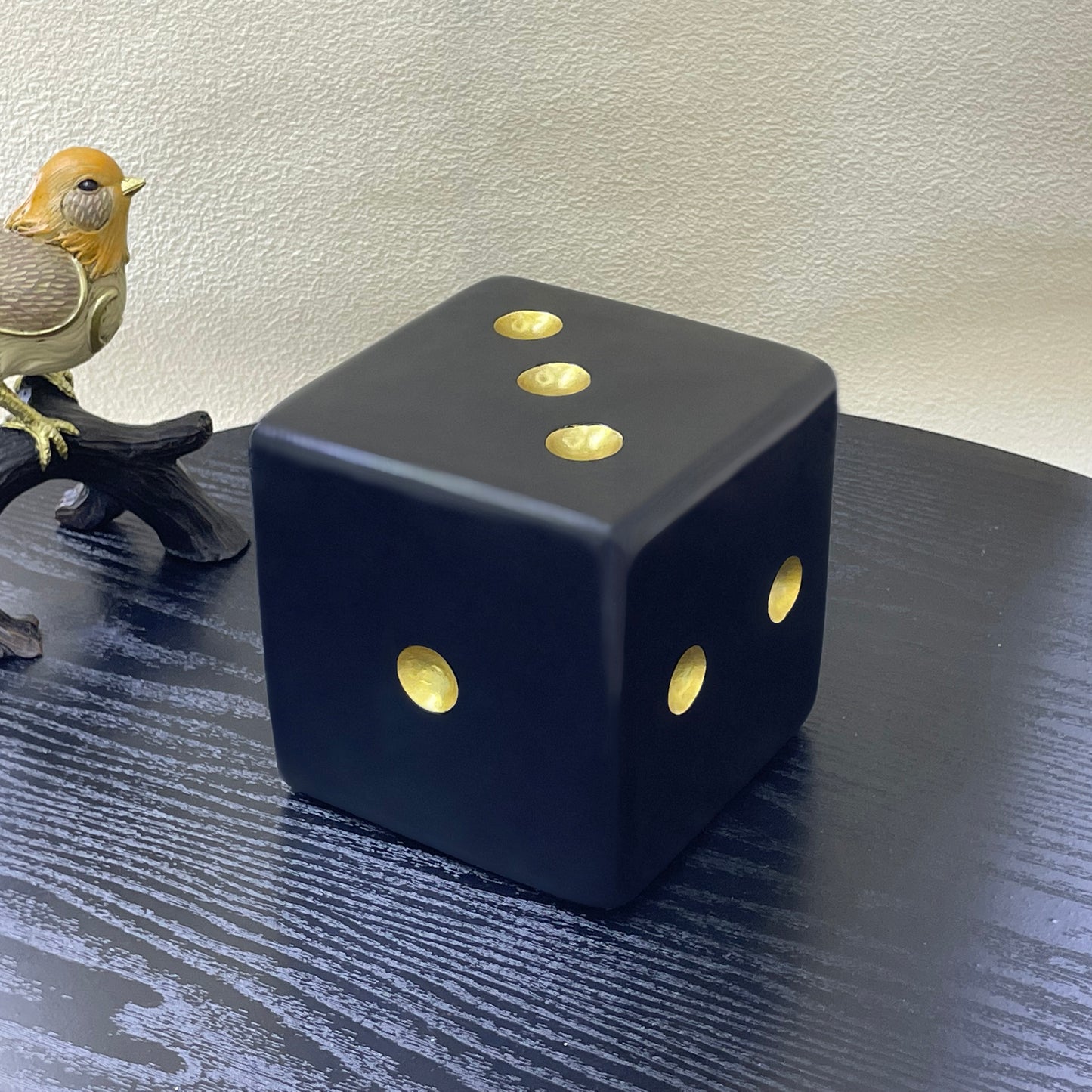 【Pre-order: 30-day lead time | MOQ: 120 units】Resin Dice Decor | Black/White | Multi-Size | Artistic Home Collection