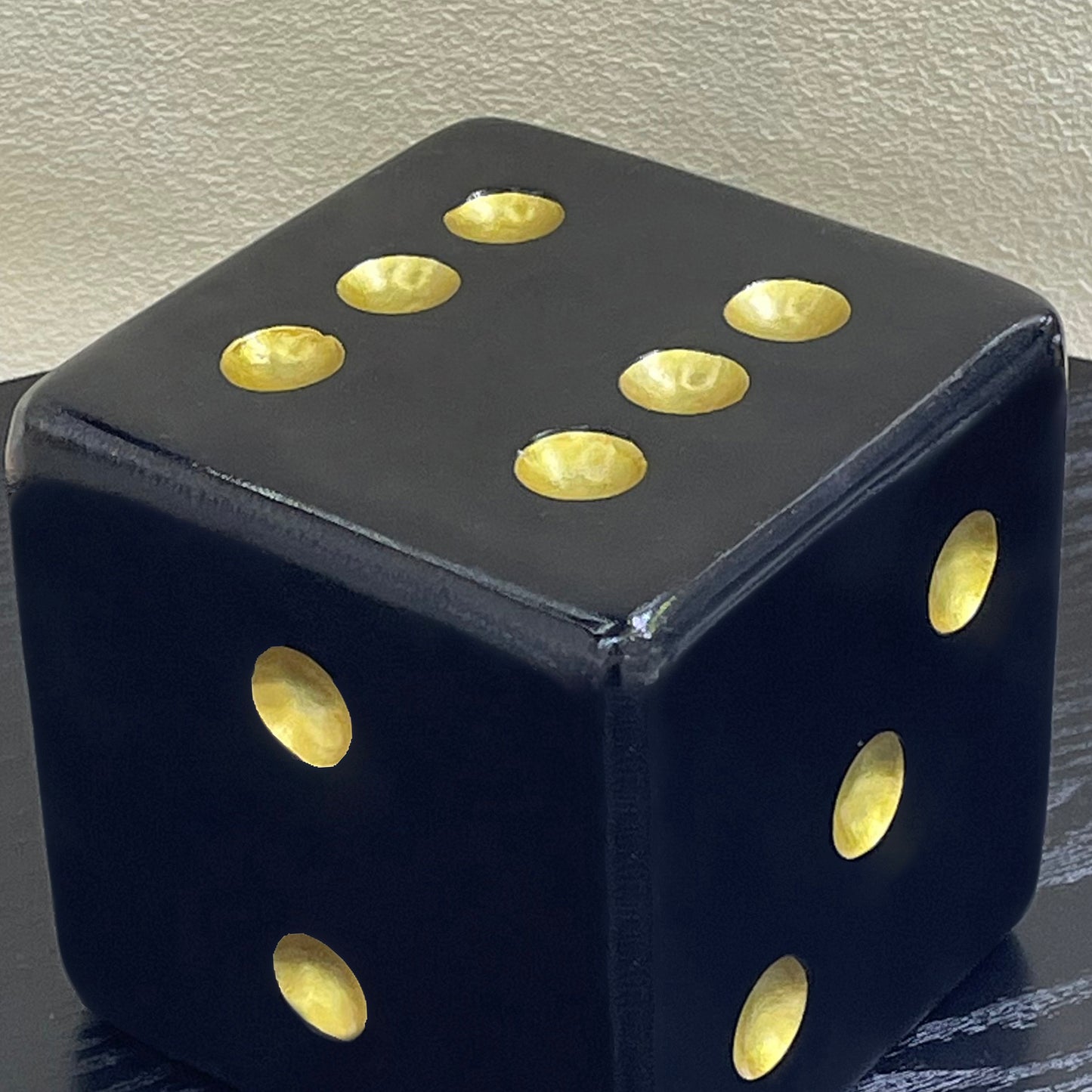 【Pre-order: 30-day lead time | MOQ: 120 units】Resin Dice Decor | Black/White | Multi-Size | Artistic Home Collection