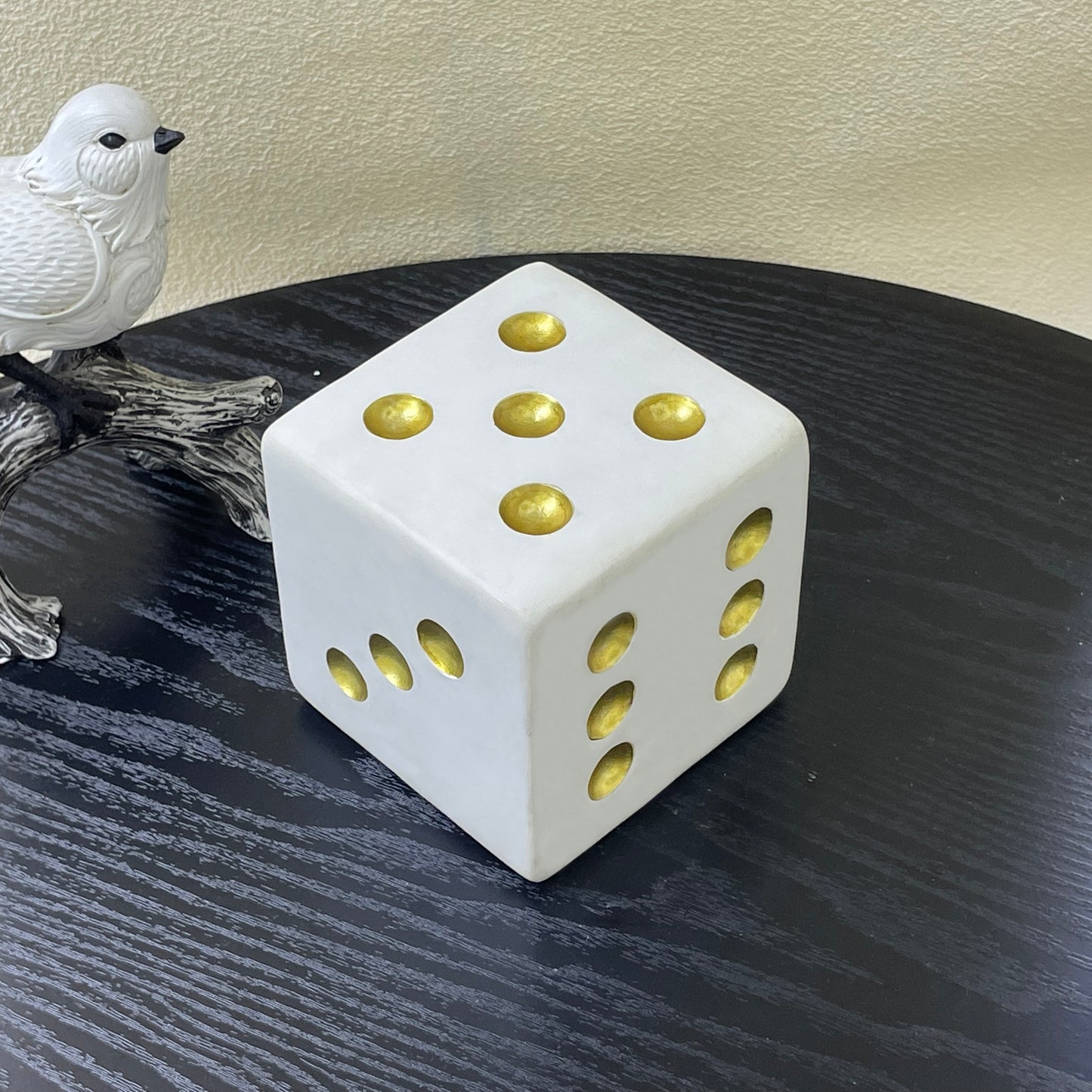 【Pre-order: 30-day lead time | MOQ: 120 units】Resin Dice Decor | Black/White | Multi-Size | Artistic Home Collection
