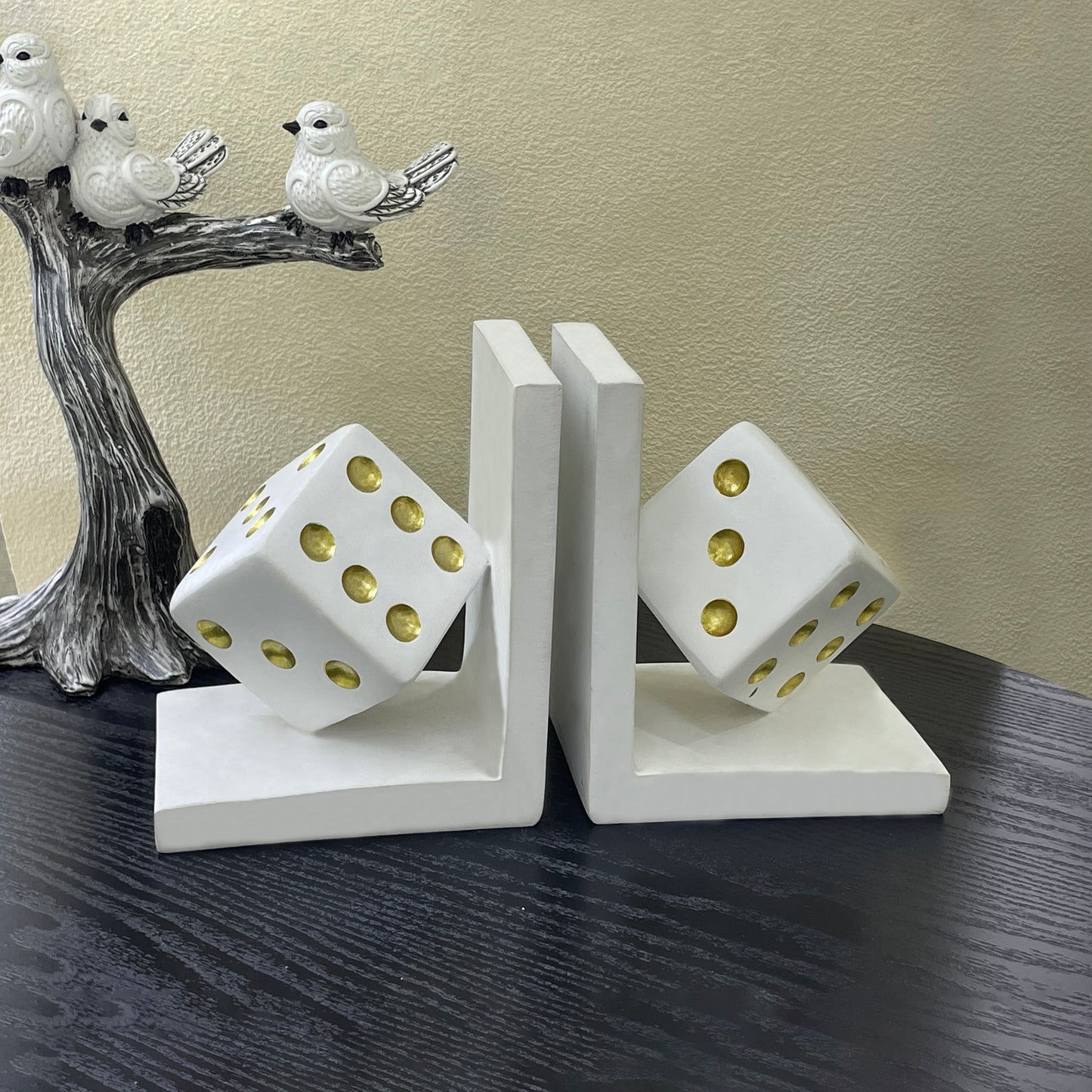 【Pre-order: 30-day lead time | MOQ: 120 units】Resin Dice Bookends | Black/White | Artistic Home Collection