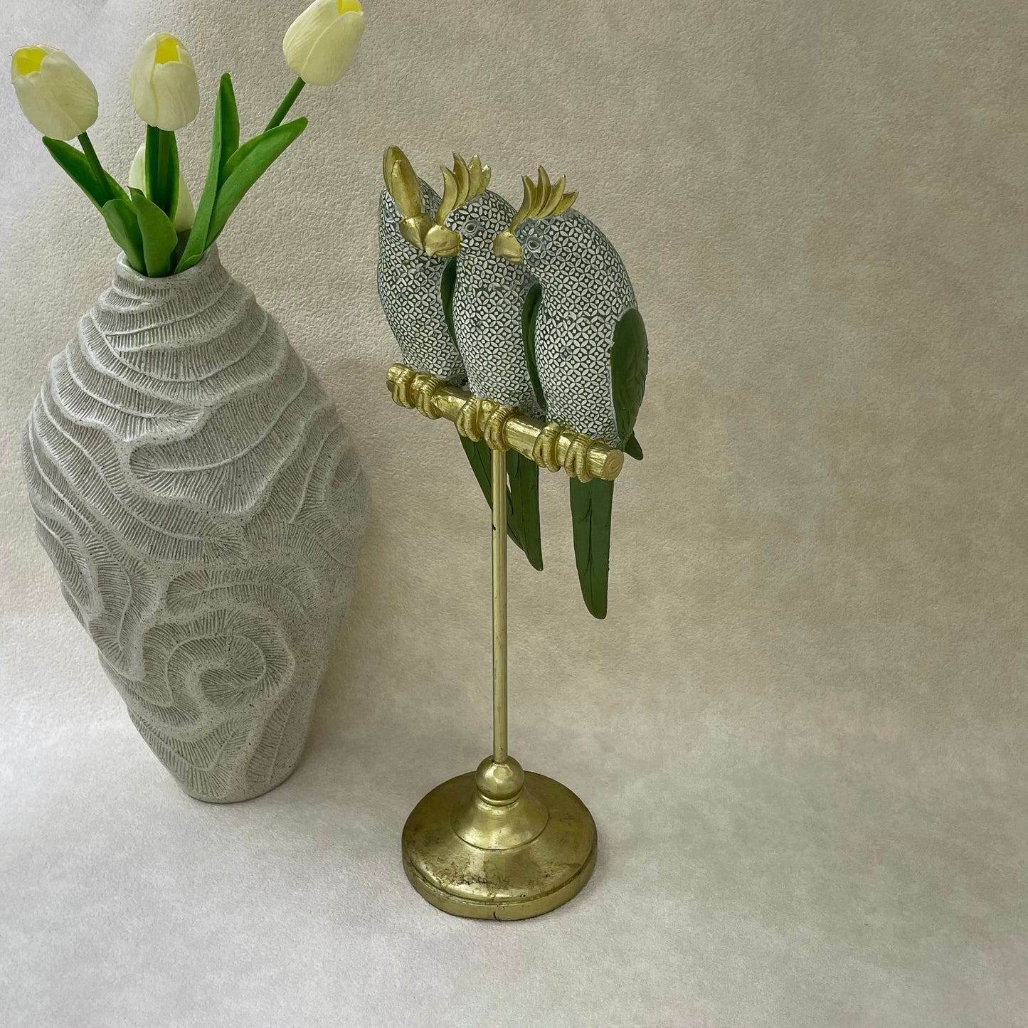 【Pre-order: 30-day lead time | MOQ: 120 units】Resin Parrot Sculptures | Artistic Home Collection