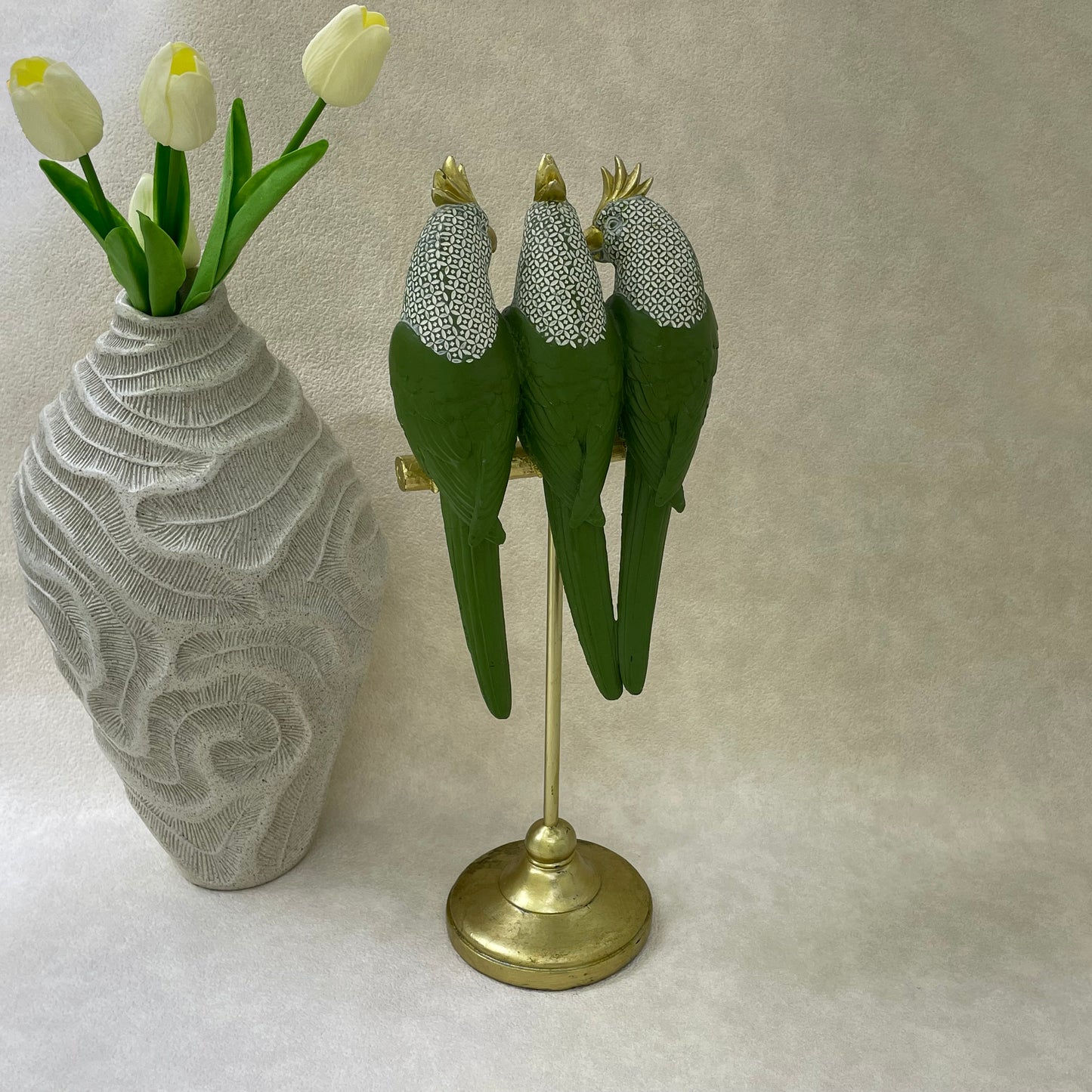 【Pre-order: 30-day lead time | MOQ: 120 units】Resin Parrot Sculptures | Artistic Home Collection