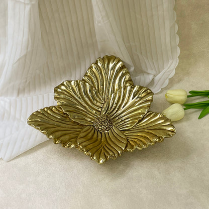 【Pre-order: 30-day lead time | MOQ: 120 units】Gold color Floral-Petal Resin Tray | Artistic Home Collection