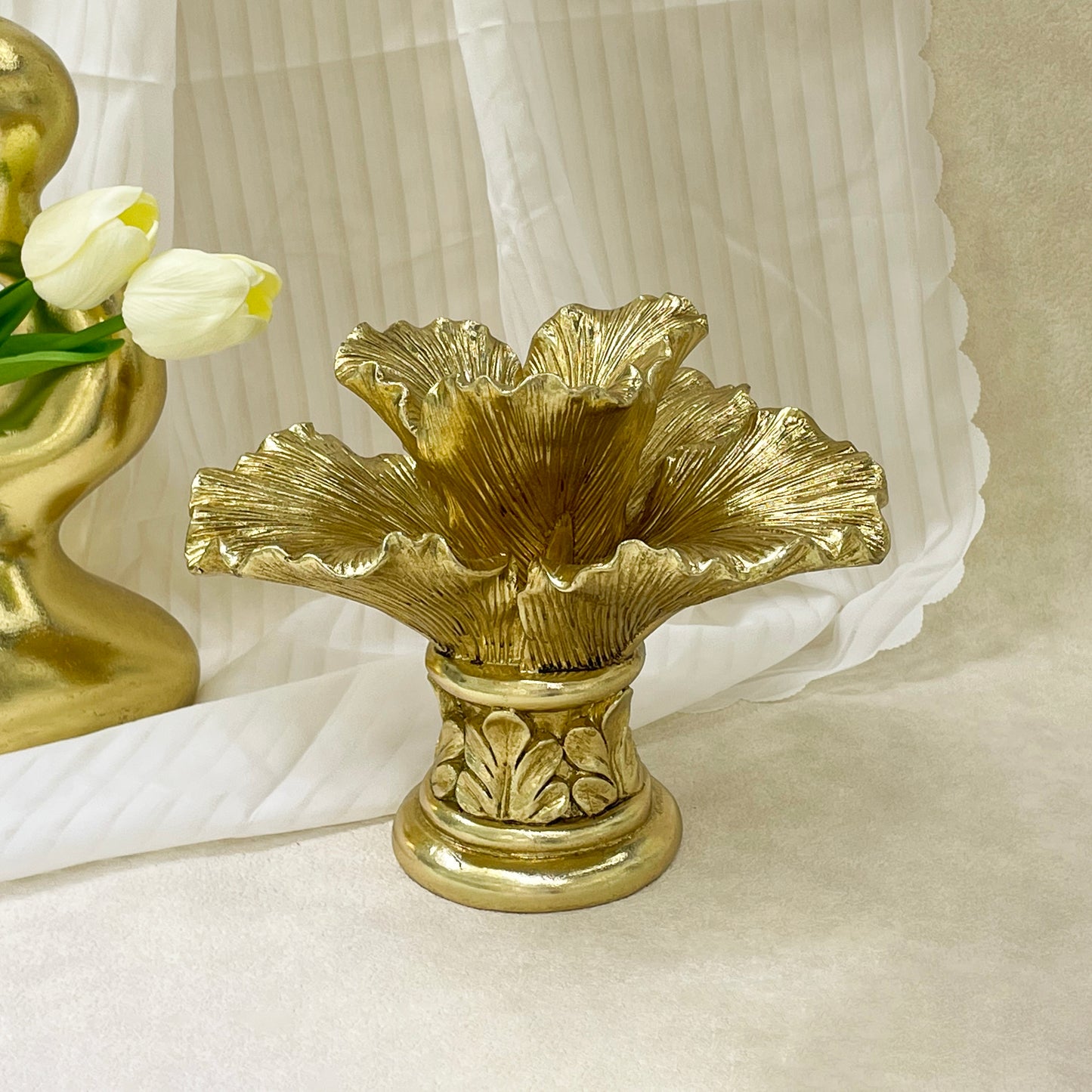 【Pre-order: 30-day lead time | MOQ: 120 units】Gold color Tiered Petal Resin Candle Holder | Artistic Home Collection