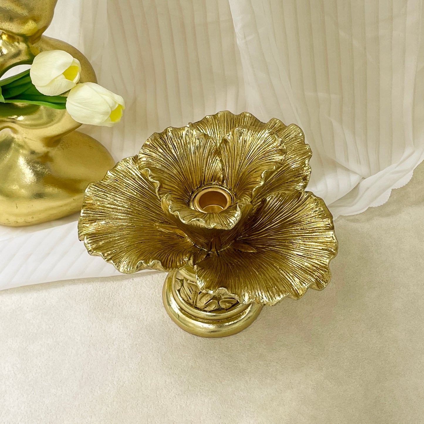 【Pre-order: 30-day lead time | MOQ: 120 units】Gold color Tiered Petal Resin Candle Holder | Artistic Home Collection