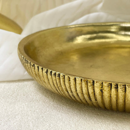 【Pre-order: 30-day lead time | MOQ: 120 units】Gold Color Ribbed Round Resin Tray | Artistic Home Collection
