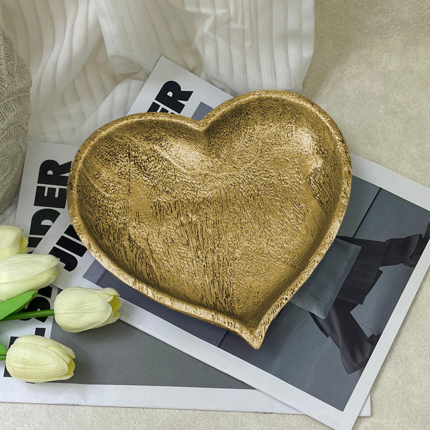 【Pre-order: 30-day lead time | MOQ: 120 units】Gold - Toned & Silver - Toned Heart - Shaped Resin Trays | Small/Medium/Large | Artistic Home Collection